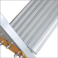SerDeck Özel Ölçü Platformlu Merdivenler 18 cm Basamak Opsiyonu teknik şeması
